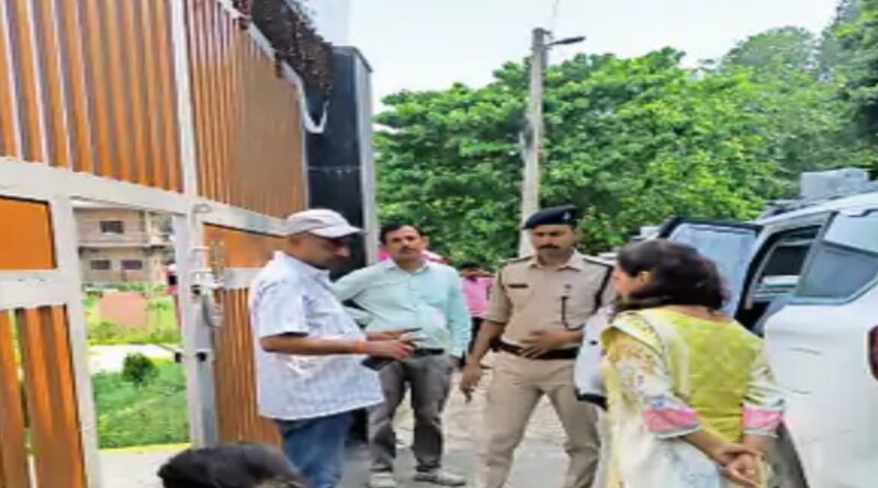 समस्तीपुर:डीडीसी ने खेल मैदान के निर्माण कार्य का लिया जायजा