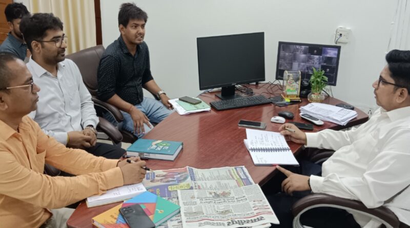 दलसिंहसराय:समीक्षात्मक बैठक में पी.एच.ई.डी.के कनीय अभियंता अनुपस्थित,एसडीओ ने वेतन स्थगित करने की अनुशंसा किया