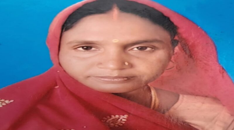 पुलिस की पिटाई से हुई महिला की मौत,आक्रोशित लोगो ने किया सड़क जाम, हंगामा
