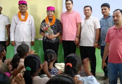 दलसिंहसराय:सुदीप्ता ने नीट परीक्षा क्वालीफाई किया,किया गया सम्मानित