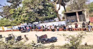 घरेलू गैस का संकट जारी:नए कनेक्शन व ट्रांसफर पर लगी रोक,12 बुकिंग पूरा होने पर बुकिंग नहीं