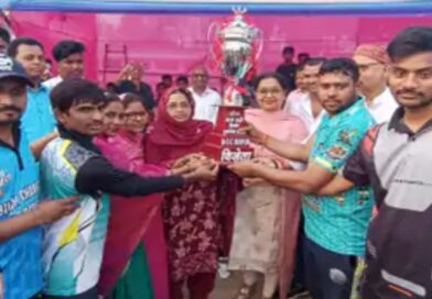 बेगूसराय :जीडी कॉलेज को 59 रन से हरा जगदर ने ट्रॉफी जीता