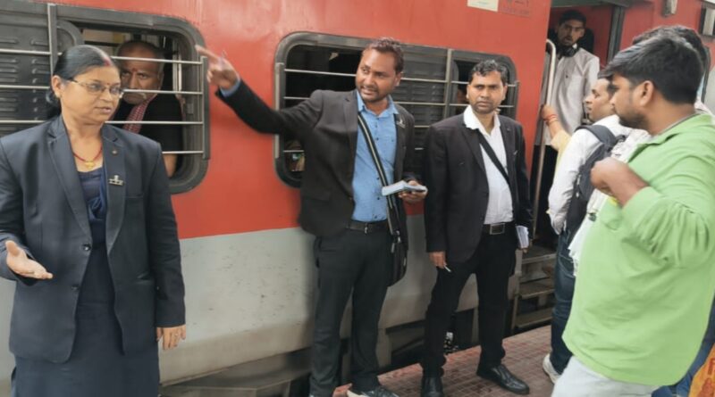 मेगा टिकट चेकिंग ड्राइव से वित्तीय वर्ष में अब तक कुल 50,63,89,016 रुपया का राजस्व प्राप्त