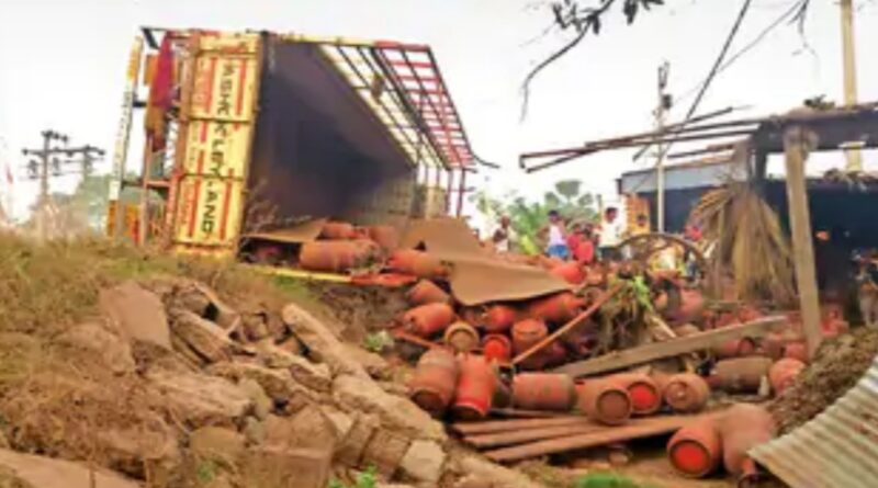 दलसिंहसराय:गैस सिलेंडर लदा ट्रक अनियंत्रित होकर पलटा, बड़ा हादसा टला