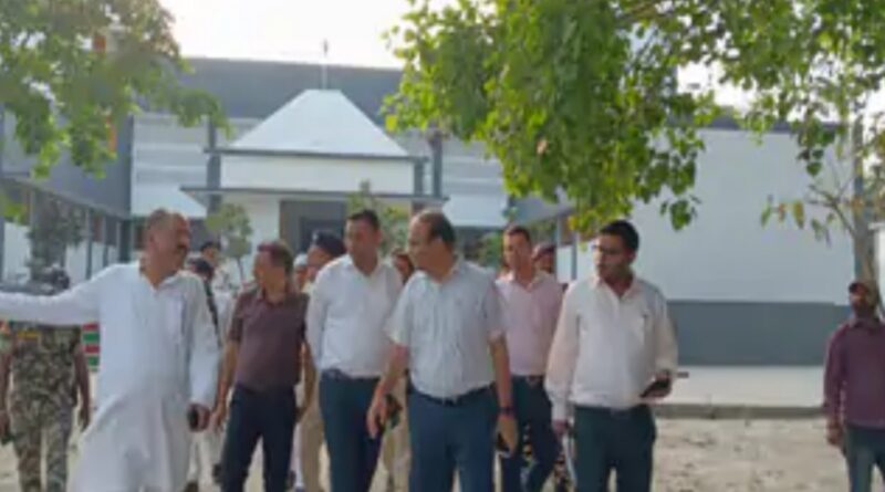 पंचायत चुनाव को लेकर समस्तीपुर डीएम ने किया स्ट्रांग रूम का निरीक्षण