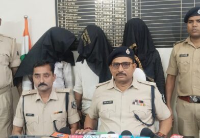 समस्तीपुर:4.20 लाख रुपए की लूट मामले में 3 बदमाश अरेस्ट:2 देसी पिस्तौल-4 गोली बरामद