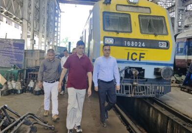 सोनपुर में डेमू शेड एवं यार्ड का मंडल रेल प्रबंधक द्वारा निरीक्षण