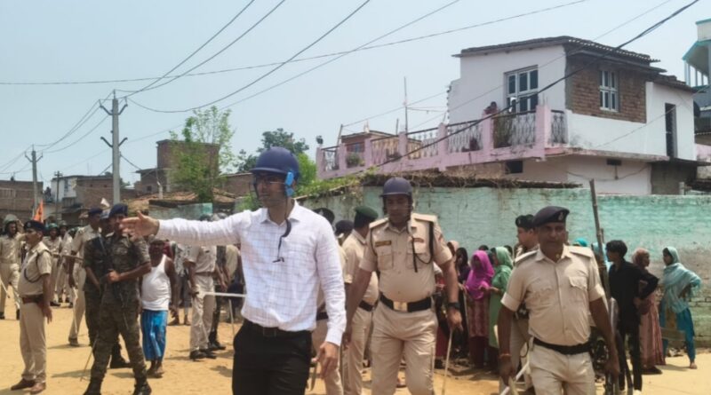 महायज्ञ को लेकर निकले कलश यात्रा को एक पक्ष द्वारा बास बल्ला लगा रोका:हुआ विवाद