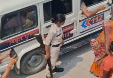 समस्तीपुर:बच्चा चोर समझ एक महिला को ग्रामीणों ने पकड़ा,मौके पर पहुंची पुलिस