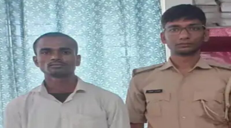 मधेपुरा का बदमाश बेगूसराय में गिरफ्तार:2 पिस्टल, मैगजीन-गोली बरामद