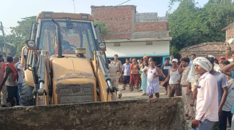 प्रशासन ने अतिक्रमण अभियान चला,रास्ता हुआ अतिक्रमण मुक्त
