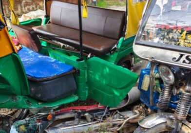 टेम्पो-बाइक की आमने-सामने टक्कर में दो युवक गंभीर, रेफर