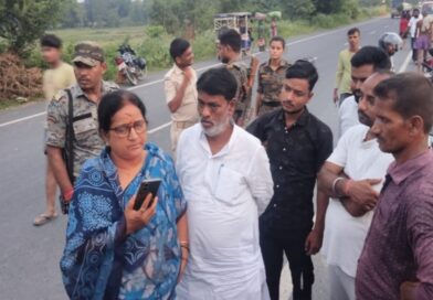 हथियार के बल पर व्यवसायी के पुत्र से 2.70 लाख और मोबाइल लूटा, दहशत