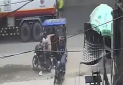 बेगूसराय में ई-रिक्शा से उतरते ही महिला के गले से 2 बदमाशों ने 3 लाख का चेन झपटा