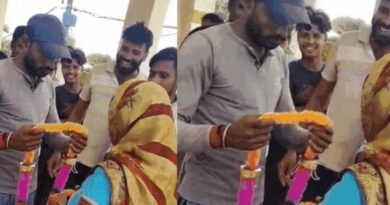 प्रेमी संग आपत्तिजनक हालत में पकड़ाई 3 बच्चों की मां:पति की मर्जी से की शादी;5 साल से अफेयर