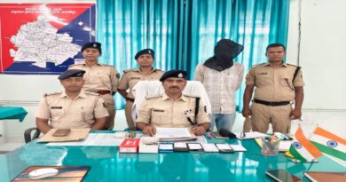 हलई पुलिस ने चोरी की बुलेट और मोबाइल दुकान से चुराए गए सामान के साथ युवक को दबोचा