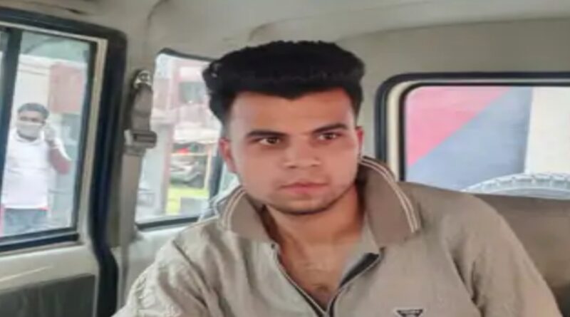 AI से लड़कियों की न्यूड फोटोज बनाने वाला गिरफ्तार:मोबाइल में मिली 200 से ज्यादा तस्वीरें, ब्लैकमेल…