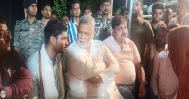 राजू चौधरी हत्याकांड में परिजनों से मिलने पहुंचे पप्पू यादव, कर दिया यह मांग 