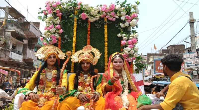 दो दिवसीय महोत्सव को लेकर निकाला गया कलश यात्रा