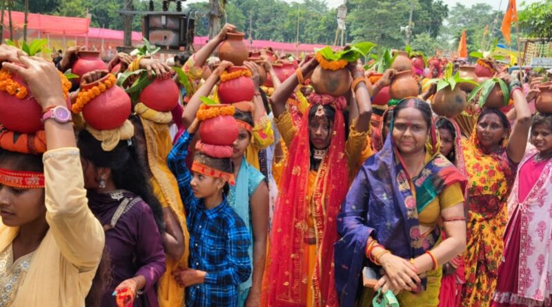 समस्तीपुर:निकली भव्य कलश शोभायात्रा, 2100 कन्याओं ने लिया भाग