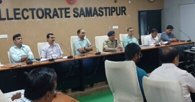 नीट-यूजी -2026:फ्रिस्किंग और बायोमीट्रिक जांच के बाद ही मिलेगा प्रवेश,तैयारियों की समीक्षा