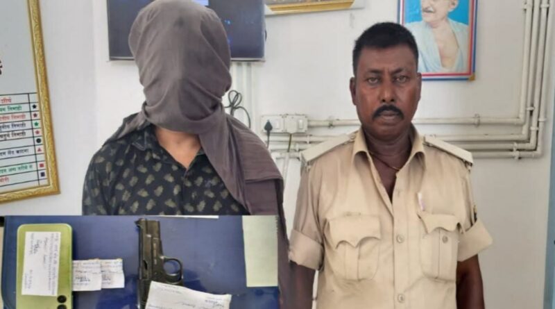 हत्याकांड में एक बदमाश गिरफ्तार,हथियार व कारतूस बरामद