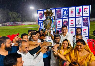 सुरेश शर्मा मेमोरियल डबल बुलेट डे-नाइट क्रिकेट टूर्नामेंट में प्रयागराज बना चैंपियन