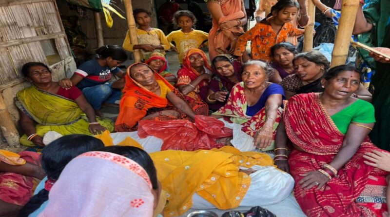 भोजन के बाद बिगड़ी तबीयत,एक ही रात मां-बेटे की मौत से टूटा परिवार,पसरा मातम