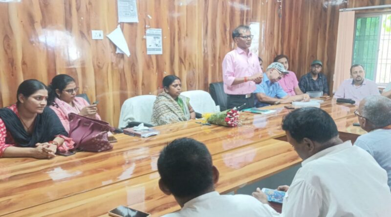 प्रखंड कार्यान्वयन समिति कि बैठक में बालिका उच्च विद्यालय के नए भवन में पढ़ाई चालू करने का किया मांग