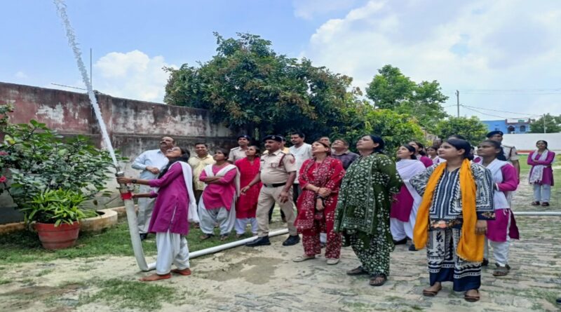 दलसिंहसराय:बीएड कॉलेज में प्रशिक्षुओं ने सीखे बचाव और आपदा प्रबंधन के व्यावहारिक गुर