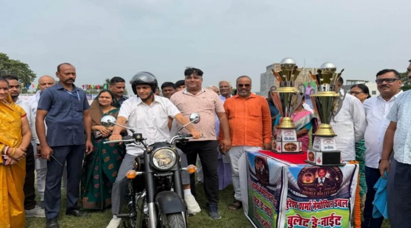डबल बुलेट क्रिकेट टूर्नामेंट के सेमीफाइनल मैच का उद्घाटन,ग्रामीण क्षेत्रों में छिपी हैं खेल की प्रतिभाएं : नित्यानंद