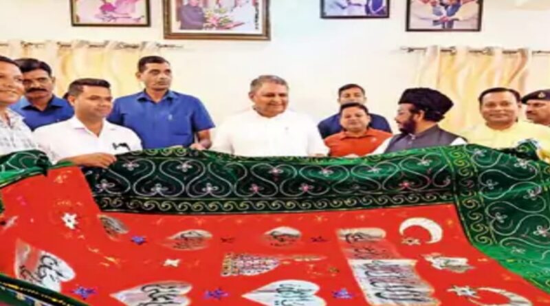 उपमुख्यमंत्री विजय चौधरी ने उर्स-ए-मखदूम अशरफ पर भेजी चादर