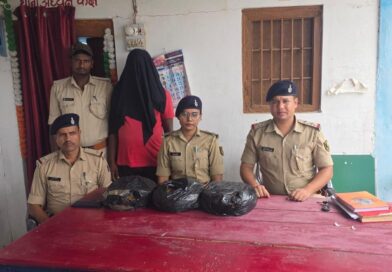 यात्री बस से पुलिस ने साढ़े पांच किलो गांजा के साथ एक को किया गिरफतार 