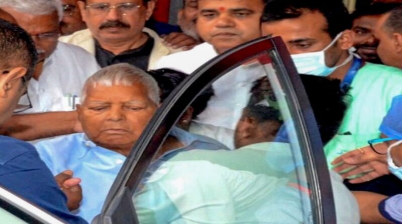 लालू यादव की तबीयत बिगड़ी, IGIMS लाया गया:राबड़ी और तेजप्रताप भी साथ