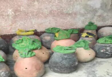 विभूतिपुर में दुर्लभ प्रजाति के सांप पकड़ने का मामला:सपेरों पर लोगों ने की कार्रवाई की मांग