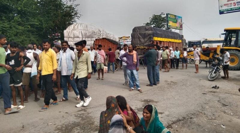 दलसिंहसराय:गंगा नहाने स्कूटी से जा रहे कांटी अंचल अमीन की सड़क दुर्घटना में मौत, मां की स्थिति नाजुक