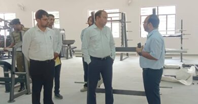 DM रोशन कुशवाहा ने नवनिर्मित खेल भवन का किया निरीक्षण, शीघ्र संचालन होगा 