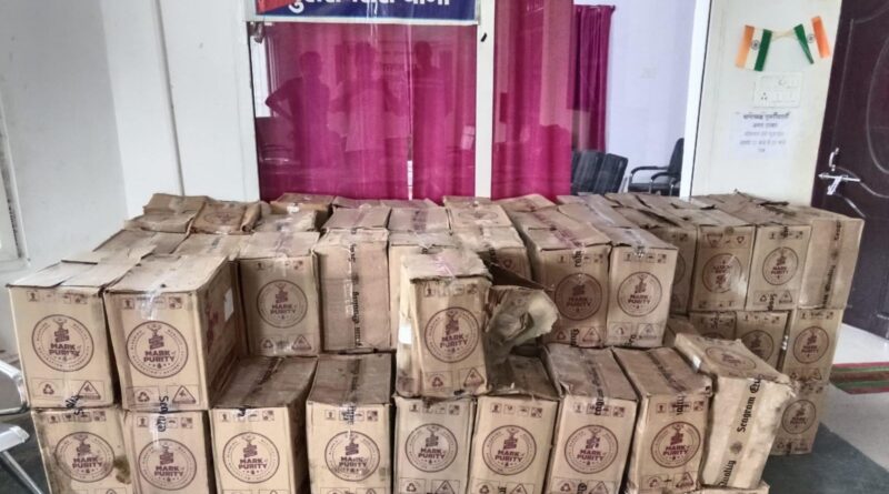 रूपौली बनघारा टोला में ट्रक से 1575 लीटर विदेशी शराब बरामद
