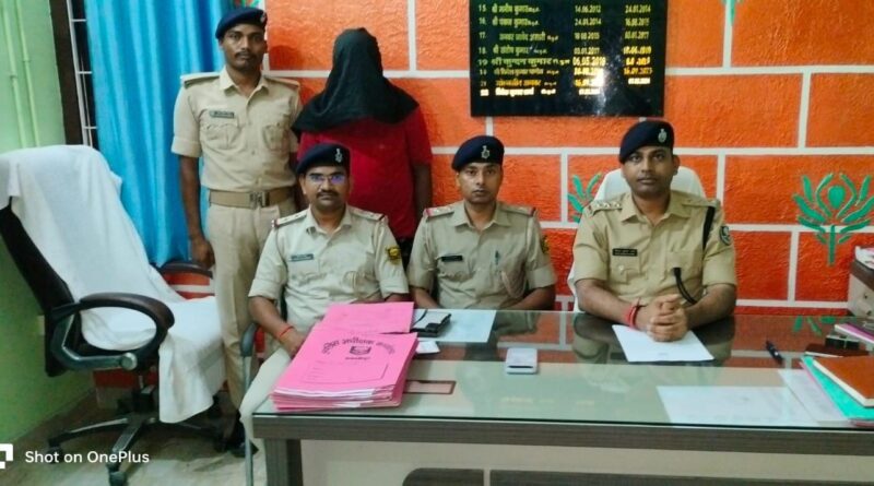 पुलिस ने राहगीर से लूटपाट का किया खुलासा,एक आरोपी को दबोचा,मोबाइल बरामद