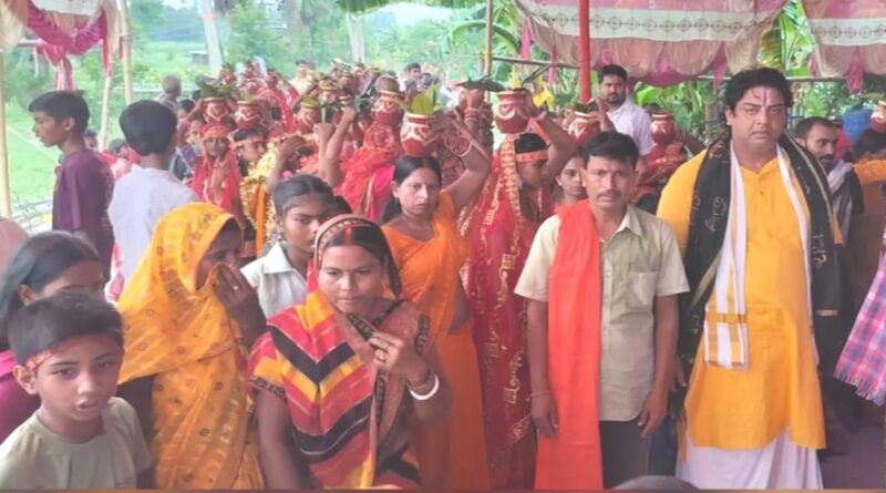 समस्तीपुर में 10 दिवसीय नवाह महायज्ञ शुरू:कन्याओं ने निकाली भव्य कलश शोभायात्रा