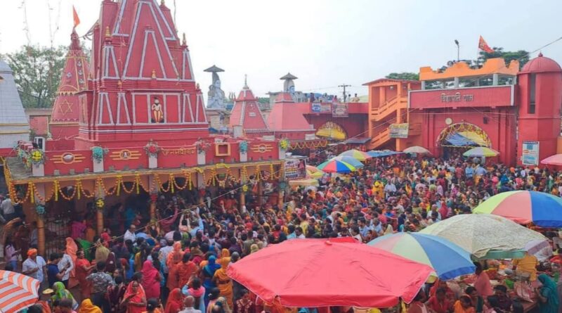 विद्यापतिधाम में उमड़ा आस्था का सैलाब, चेनस्नेचिंग गिरोह की 3 महिलाएं धराईं