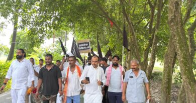 पटना-पूर्णिया एक्सप्रेस-वे एलाइनमेंट के विरोध में पदयात्रा:ग्रामीण सरायरंजन से जा रहे पटना