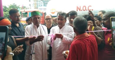 जय कल्याणी जय माँ काली बोल बम सेवा समिति का उद्घाटन, विधायक ने काटा फीता।