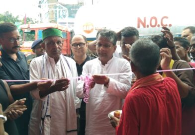 जय कल्याणी जय माँ काली बोल बम सेवा समिति का उद्घाटन, विधायक ने काटा फीता।