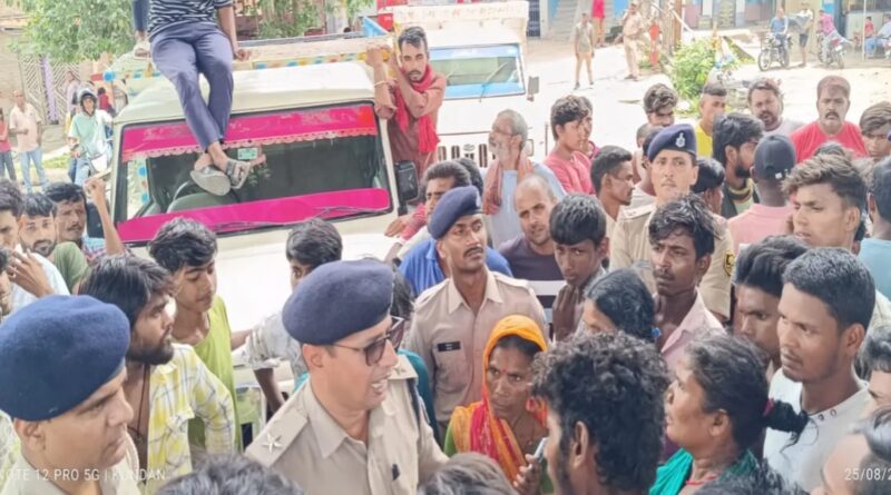 बेगूसराय:निजी अस्पताल में लापरवाही से प्रसूता की मौत,NH-31 पर लगाया 4 घंटे का जाम