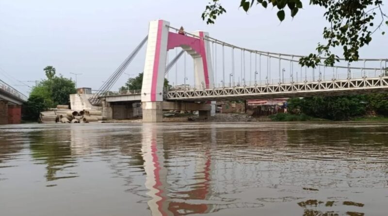 पुनपुन नदी उफान पर, खतरे के निशान से 91 सेंटीमीटर ऊपर, निचले इलाकों में बाढ़ का खतरा