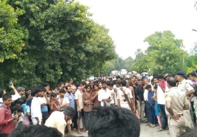 दलसिंहसराय:पगड़ा चौक के पास सड़क हादसे में स्कूटी सवार महिला की मौत,सड़क जाम