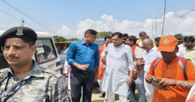 बाढ़ पीड़ितों से मिले नित्यानंद राय,किचन में लापरवाही पर FIR की चेतावनी,दिया दिशा निर्देश 
