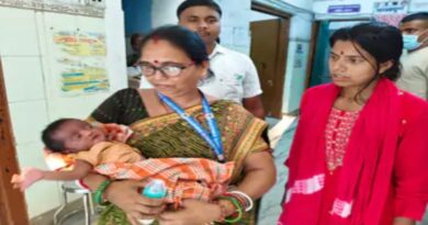 समस्तीपुर ट्रेन में दो माह की बच्ची लावारिस मिली:आरपीएफ ने बचाया