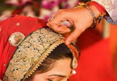 टेंपो में हुई मुलाकात,शादीशुदा प्रेमी-प्रेमिका को पकड़कर करा दी शादी